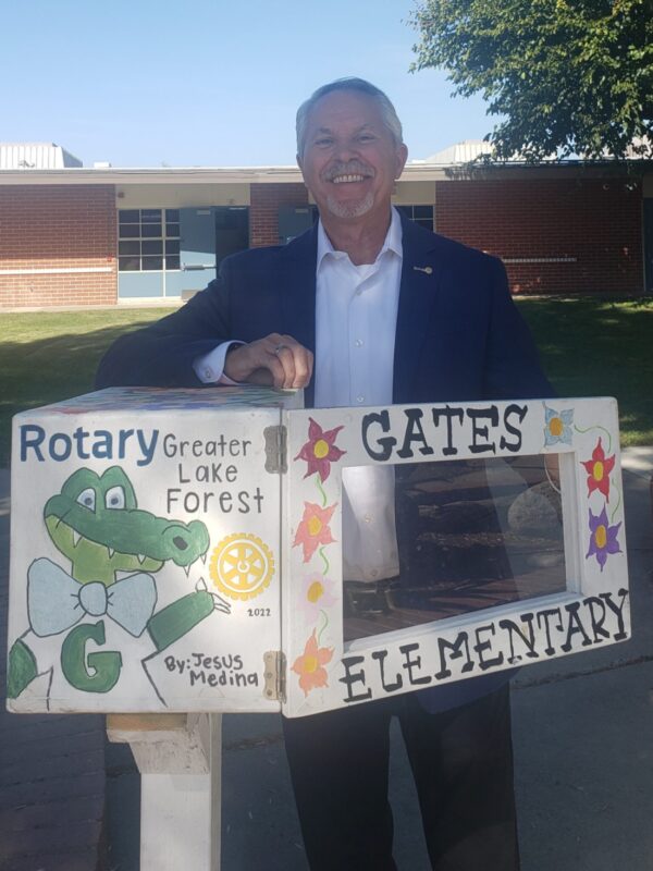 Gates Elementary Receives Little Library from Greater Lake Forest Rotary Club Rotary District 5320